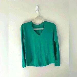 Kelly green universal standard long sleeve